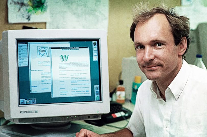 Tim Berners Lee inventore del World Wide Web al CERN di Ginevra